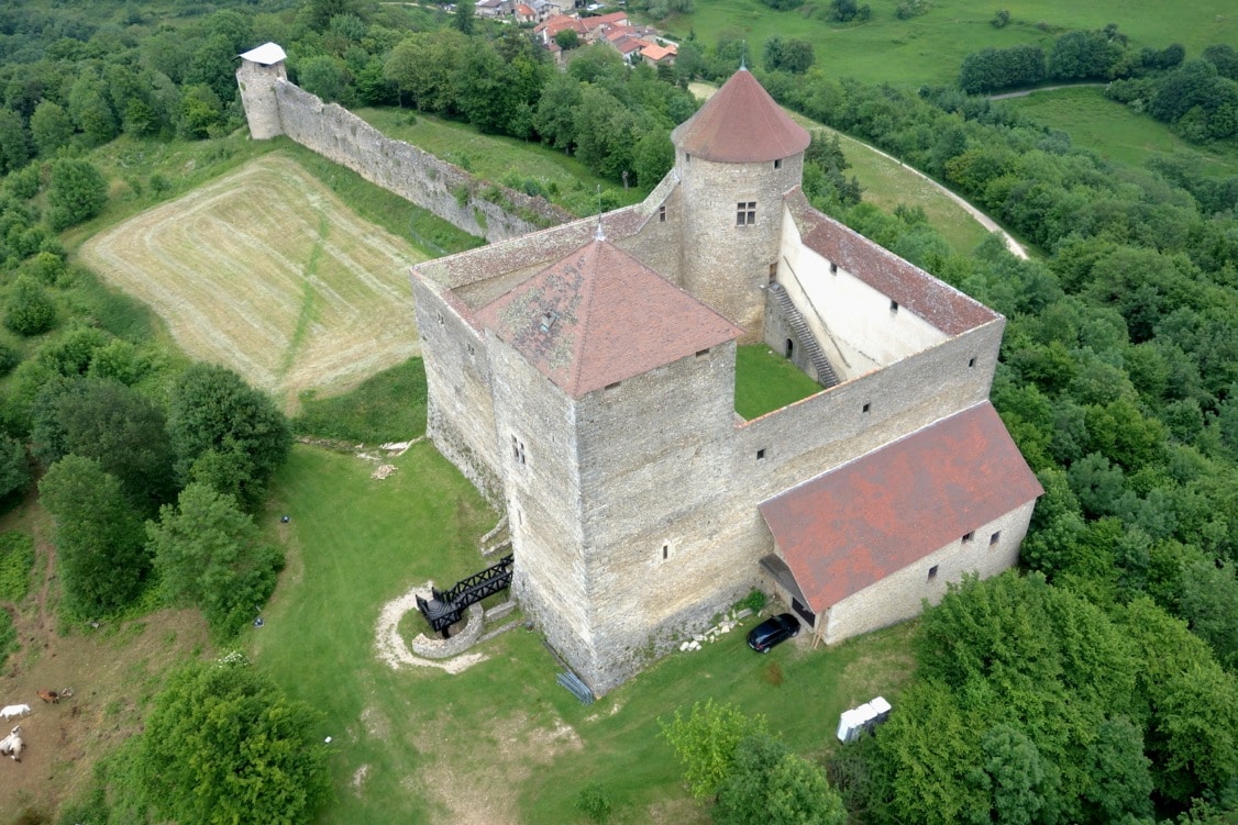 Photo A rienne Par Drone Ch teau Des Allymes Photo A rienne Par Drone Ch teau Des Allymes