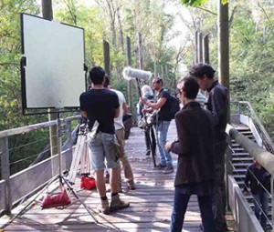 Equipe TF1 et Studiofly dans le tournage d'une scène de la série "Dans l’ombre du tueur"