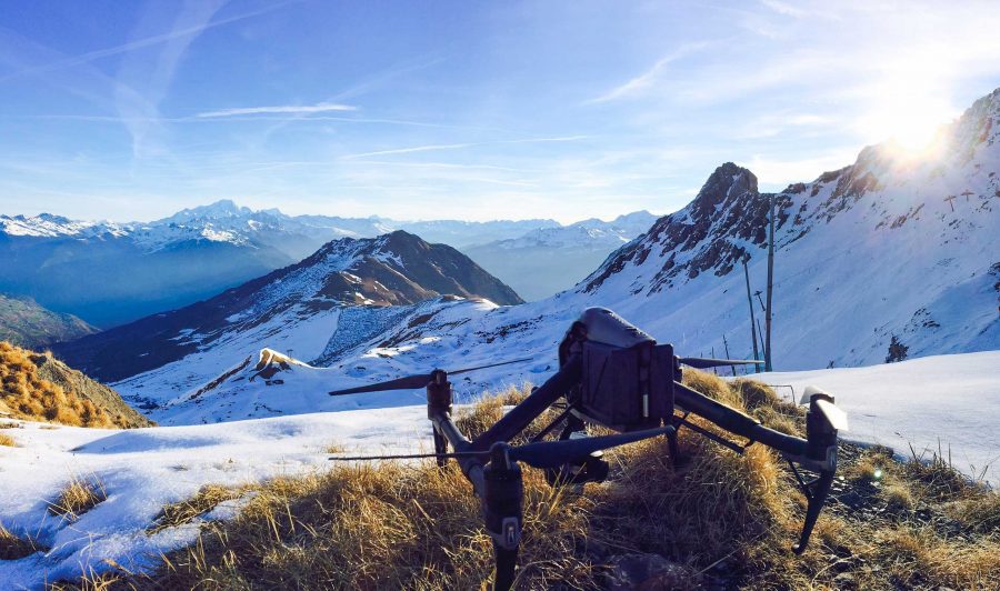 Drone en montagne pour tournage