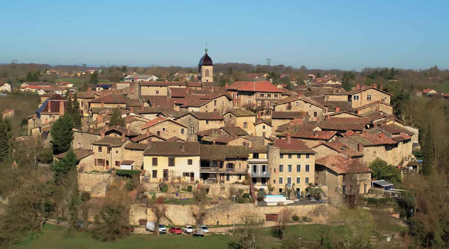 Pérouges Ain film aérien drone