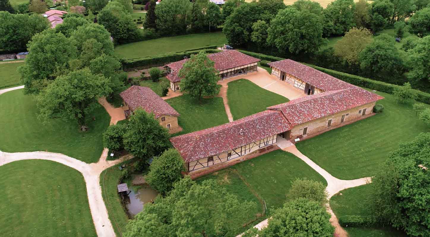 Ferme des Planons Ain film aérien drone