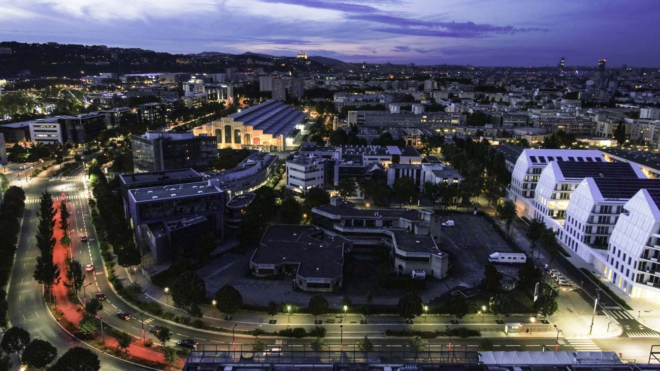 Lyon de nuit par drone