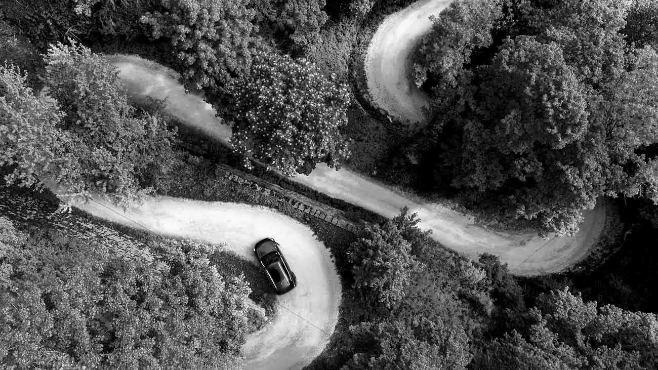 Suivi de véhicule pas drone vu de haut